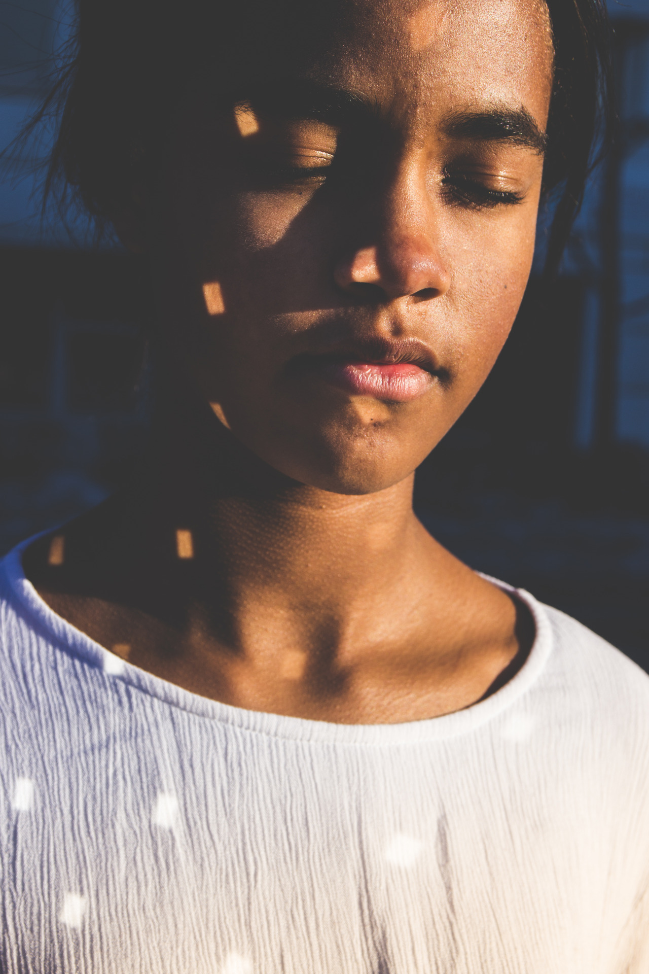 Portrait in warm side light